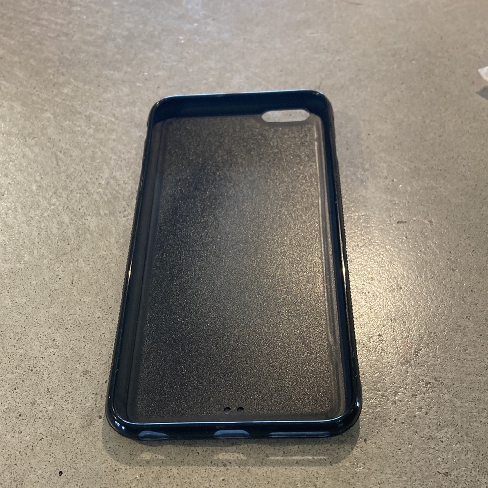 iPhone case - Picture 3 of 3